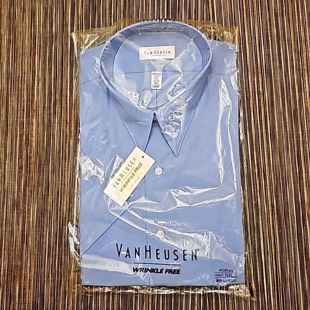 NEW - Men's Van Heusen Wrinkle Free dress shirt